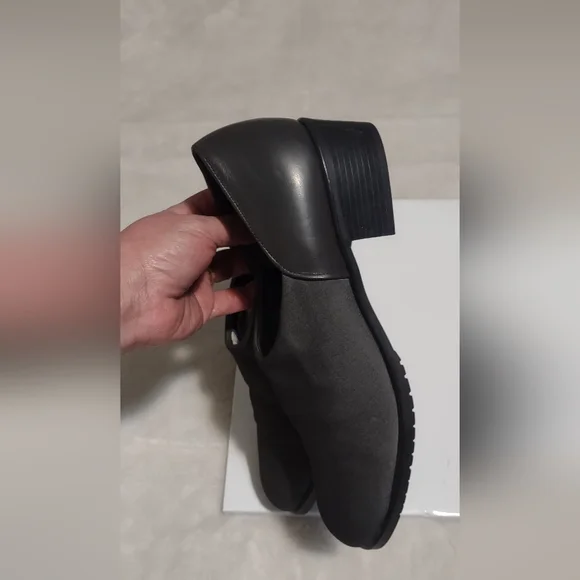 Munro Gray Slip-On Loafers 10.5 narrow/slim - Picture 3 of 7